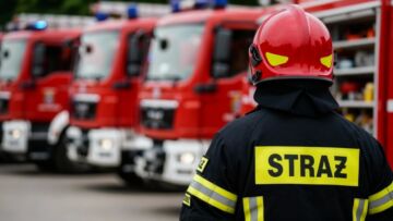 Wigilia strażaków w Jeleniej Górze: świąteczne życzenia i medale za 30-lecie KSRG