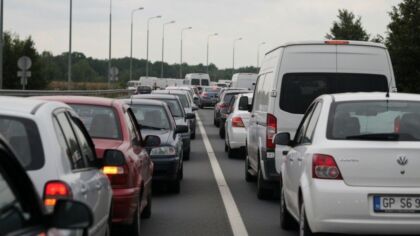 Rajd Śnieżki: zamknięcie drogi i zmiany na linii 15